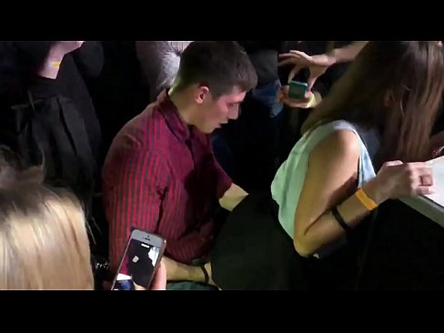 ❤️ ibalopo gidi ni a Russian nightclub. 18-odun-atijọ Russian girl ni anus ati obo buru jai ni a nightclub ❤️❌ Ibalopo didara ni% yo.pornodil.ru  ️❤
